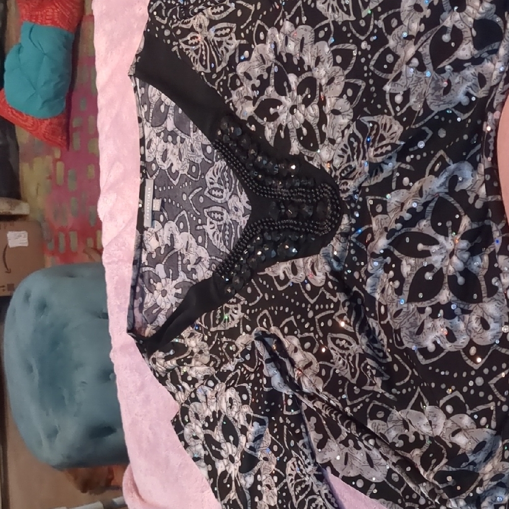 Essentials Monochrome Floral Pattern Top